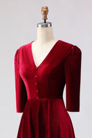 Laden Sie das Bild in den Galerie-Viewer, Burgunder A-Linie V-Ausschnitt Samt Arbeitskleid mit halben Ärmeln