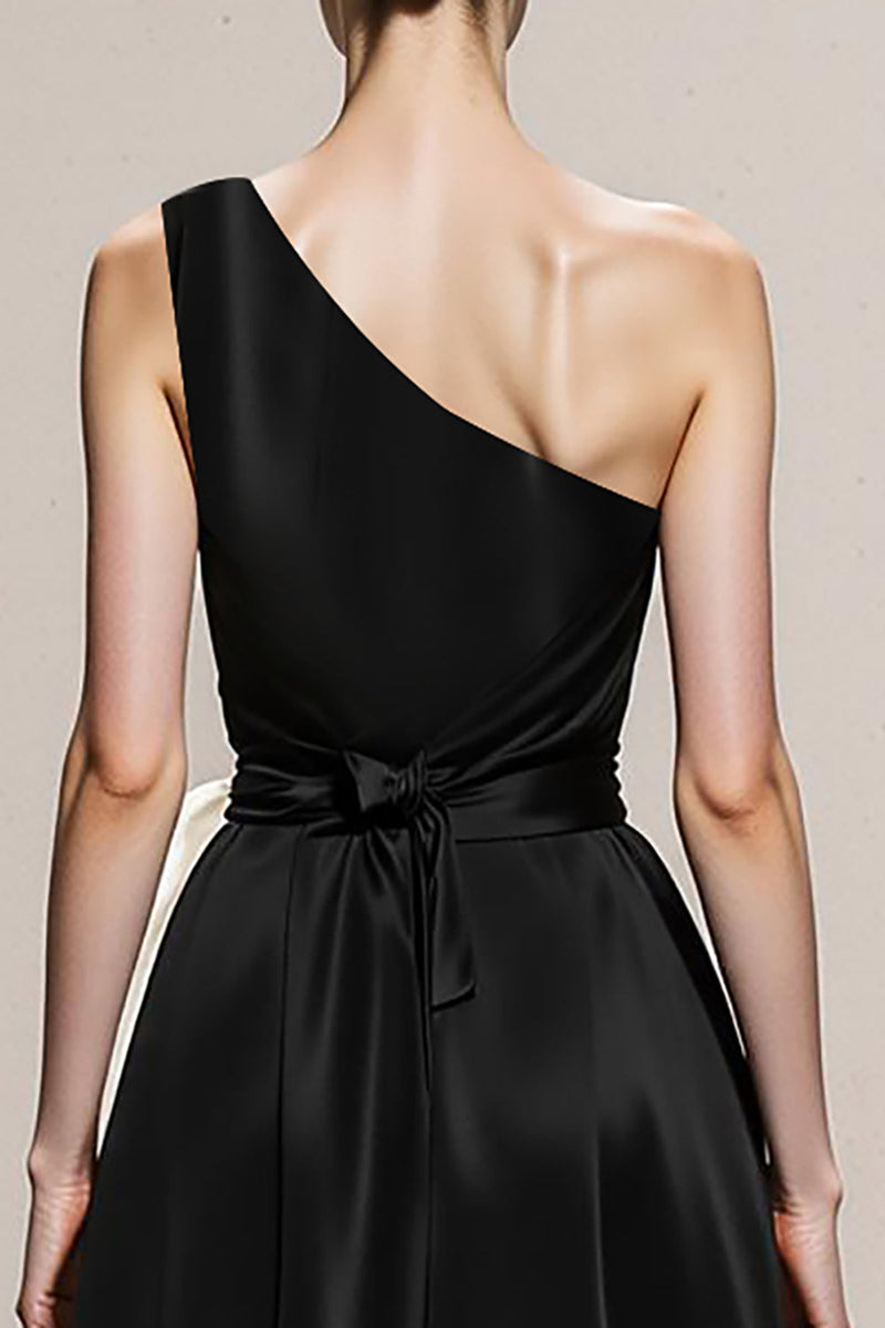 Laden Sie das Bild in den Galerie-Viewer, Schwarz-weißes A-Linie Eine Schulter Abendkleid aus Satin