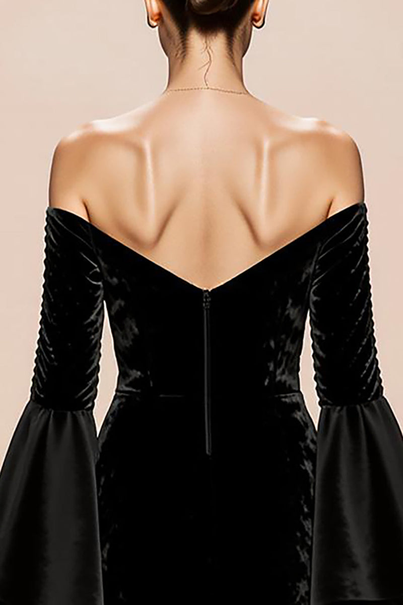 Laden Sie das Bild in den Galerie-Viewer, Schwarzes Meerjungfrauen Schulterfreies Abendkleid aus Samt mit Schlitz