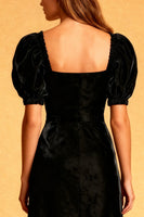 Laden Sie das Bild in den Galerie-Viewer, Schwarzes Meerjungfrauen Midi Cocktailkleid aus Samt mit quadratischem Ausschnitt