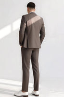 Laden Sie das Bild in den Galerie-Viewer, Hellkaffee Peak Revers 2-teilige Herrenanzüge