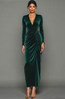 Laden Sie das Bild in den Galerie-Viewer, Dunkelgrünes Partykleid aus Samt mit V-Ausschnitt