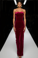 Laden Sie das Bild in den Galerie-Viewer, Cabernet Samt Trägerloses Langes Partykleid mit Schleife