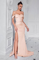 Laden Sie das Bild in den Galerie-Viewer, Blush Schulterfreies Satin Etui Langes Korsett Ballkleid mit Schlitz