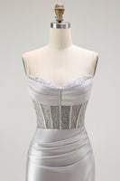 Laden Sie das Bild in den Galerie-Viewer, Rotes Meerjungfrau Spaghettiträger Korsett Plissee Langes Ballkleid mit Schlitz