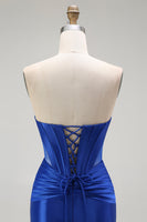 Laden Sie das Bild in den Galerie-Viewer, Königsblaues Meerjungfrau Trägerloses Perlenbesetztes Korsett Langes Ballkleid mit Schlitz