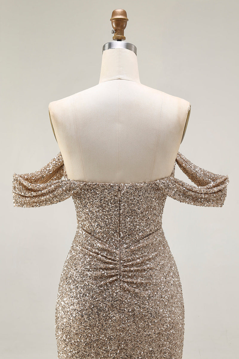 Laden Sie das Bild in den Galerie-Viewer, Glitzerndes Champagner Schulterfreies Meerjungfrauen Pailletten Langes Ballkleid mit Schlitz