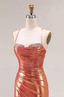 Laden Sie das Bild in den Galerie-Viewer, Metallic Orange Meerjungfrauen Perlen Ballkleid mit Rüschen und Schlitz