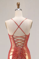 Laden Sie das Bild in den Galerie-Viewer, Metallic Orange Meerjungfrauen Perlen Ballkleid mit Rüschen und Schlitz