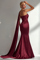 Laden Sie das Bild in den Galerie-Viewer, Bordeauxrotes Trägerloses Meerjungfrauen Satin Konvertierbares Langes Ballkleid mit Girlande