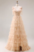 Laden Sie das Bild in den Galerie-Viewer, Grünes A-Linie Gestuftes Rüschen Langes Ballkleid mit Schlitz