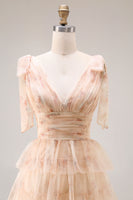 Laden Sie das Bild in den Galerie-Viewer, Grünes A-Linie Gestuftes Rüschen Langes Ballkleid mit Schlitz