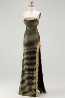 Laden Sie das Bild in den Galerie-Viewer, Glitzerndes Schwarzes Goldenes Trägerloses Pailletten Langes Ballkleid mit Schlitz