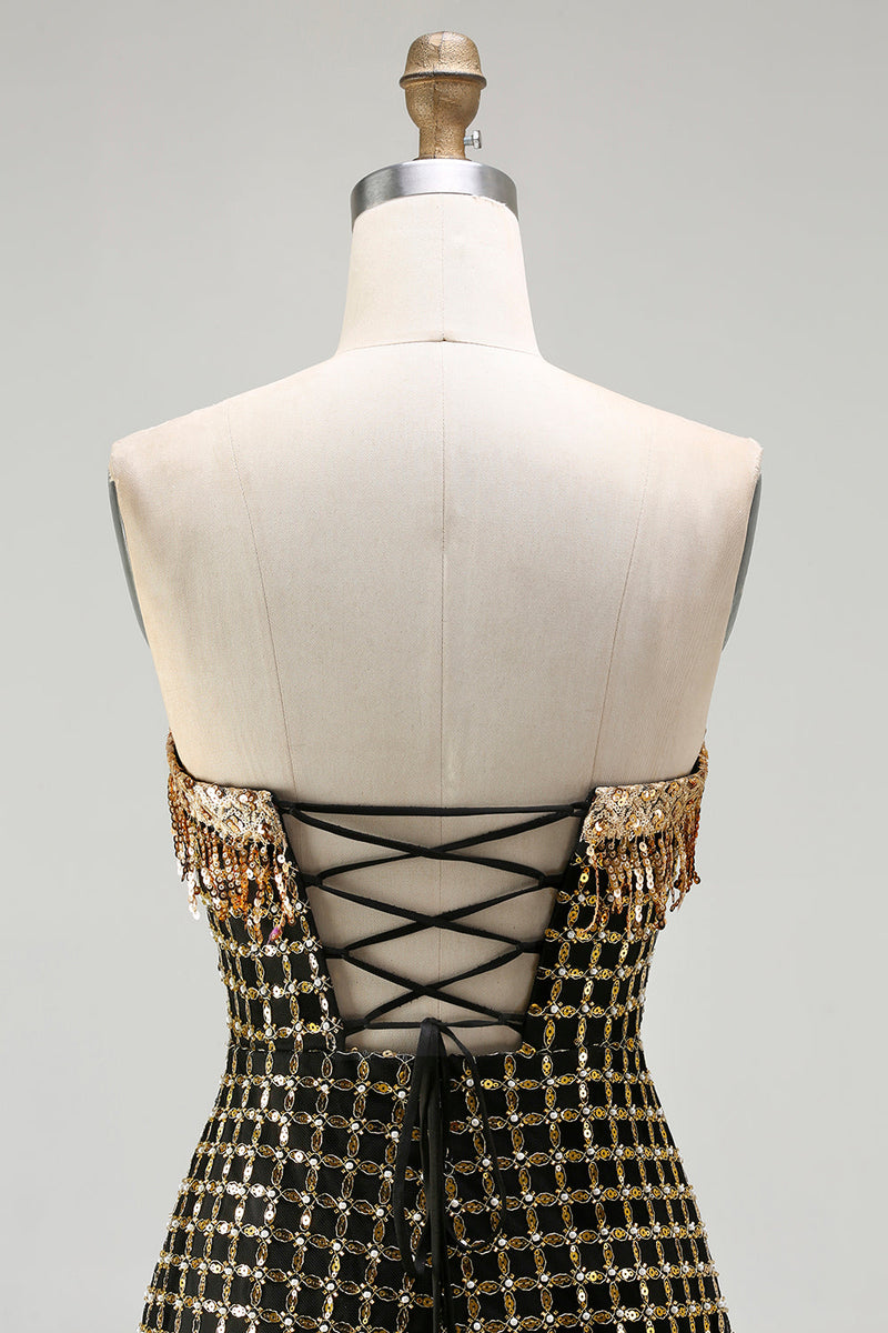 Laden Sie das Bild in den Galerie-Viewer, Glitzerndes Schwarzes Goldenes Trägerloses Pailletten Langes Ballkleid mit Schlitz