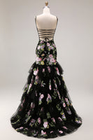 Laden Sie das Bild in den Galerie-Viewer, Schwarze Rosa Blumen Meerjungfrau Rüschen Pailletten Langes Ballkleid mit Schnürung