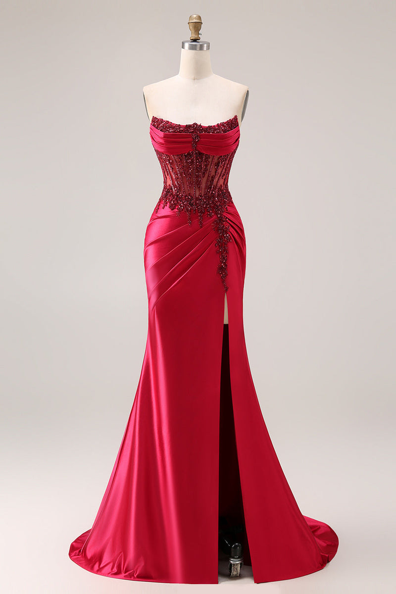 Laden Sie das Bild in den Galerie-Viewer, Bordeauxrotes Trägerloses Perlen Meerjungfrauen Korsett Satin Ballkleid mit Schlitz