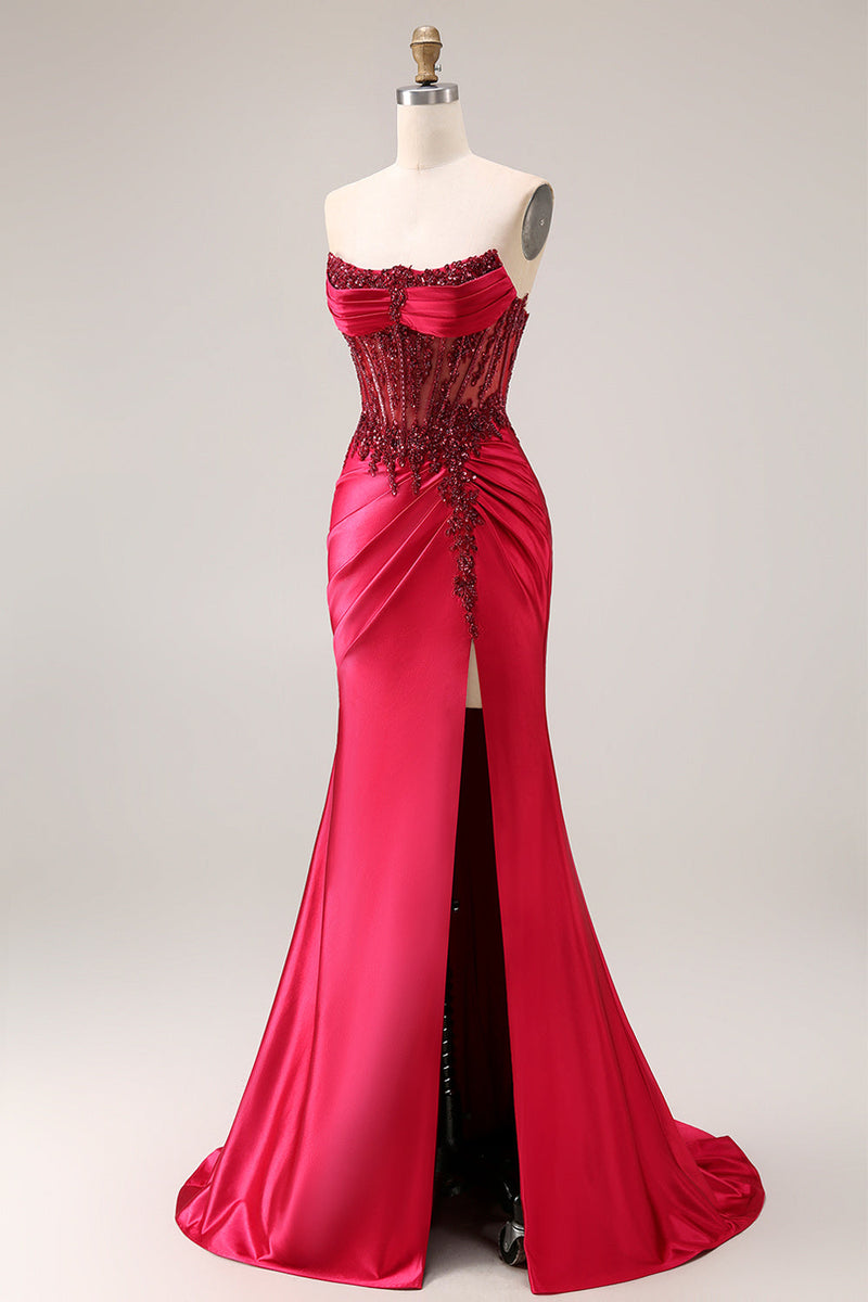 Laden Sie das Bild in den Galerie-Viewer, Bordeauxrotes Trägerloses Perlen Meerjungfrauen Korsett Satin Ballkleid mit Schlitz