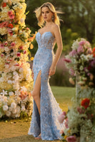 Laden Sie das Bild in den Galerie-Viewer, Fuchsia Meerjungfrauen Korsett Trägerloses 3D-Blumen Pailletten Langes Ballkleid mit Schlitz