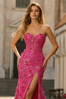 Laden Sie das Bild in den Galerie-Viewer, Fuchsia Meerjungfrauen Korsett Trägerloses 3D-Blumen Pailletten Langes Ballkleid mit Schlitz