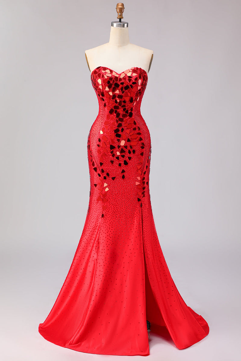 Laden Sie das Bild in den Galerie-Viewer, Rotes Trägerloses Meerjungfrauen Perlen Schlitz Langes Ballkleid mit Spiegel