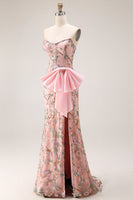 Laden Sie das Bild in den Galerie-Viewer, Trägerloses Pailletten Besetztes Blumen Langes Ballkleid mit Schleife und Schlitz