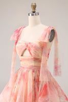 Laden Sie das Bild in den Galerie-Viewer, Sunset A-Linie Ausgeschnitten Rüschen Bedrucktes Blumen Langes Ballkleid mit Schleife