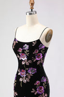 Laden Sie das Bild in den Galerie-Viewer, Schwarzes Pailletten Meerjungfrauen Samt Spaghettiträger Langes Ballkleid mit Schlitz