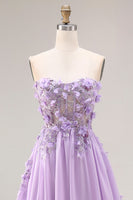 Laden Sie das Bild in den Galerie-Viewer, Lila Appliquiertes Trägerloses A-Linie Korsett Langes Abschlussballkleid