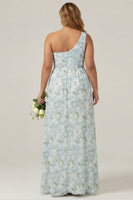 Laden Sie das Bild in den Galerie-Viewer, Eine Schulter Blaue Weiße Blumenmuster Scheide Langes Plus-Size Brautjungfernkleid mit Schlitz