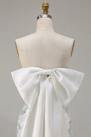 Laden Sie das Bild in den Galerie-Viewer, Blaue Weiße Blume Trägerloses Satin Langes Brautjungfernkleid mit Rückenschleife