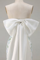 Laden Sie das Bild in den Galerie-Viewer, Blaue Weiße Blume Trägerloses Satin Langes Brautjungfernkleid mit Rückenschleife