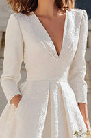 Laden Sie das Bild in den Galerie-Viewer, Elfenbein Midi Standesamtkleid in A-Linie mit V-Ausschnitt und 3/4 Ärmeln