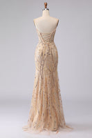Laden Sie das Bild in den Galerie-Viewer, Champagner Meerjungfrauen Trägerloses Pailletten Langes Ballkleid mit Schnürung