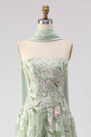 Laden Sie das Bild in den Galerie-Viewer, Trägerloses Staubiges Salbei Pailletten Besticktes Langes Ballkleid mit Schlitz