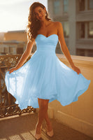 Laden Sie das Bild in den Galerie-Viewer, Weißes Trägerloses A Linie Mini Standesamtkleid