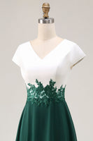 Laden Sie das Bild in den Galerie-Viewer, Weiß Grünes A Linie V-Ausschnitt Appliziertes Kleid für die Mutter der Braut
