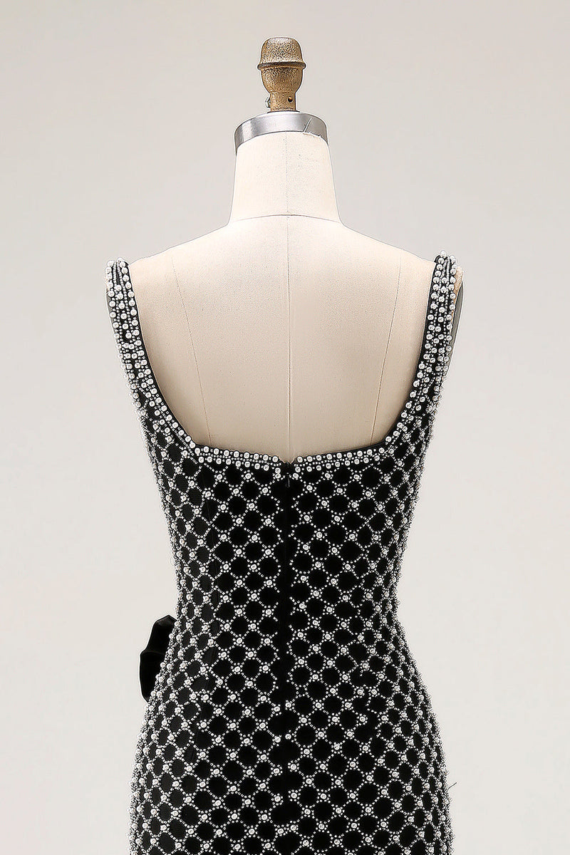 Laden Sie das Bild in den Galerie-Viewer, Schwarzes Perlenbesetztes Meerjungfrau Spaghettiträger Strass Seitenschleife Langes Ballkleid mit Schlitz