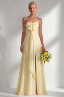 Laden Sie das Bild in den Galerie-Viewer, Zitronensorbet A-Linie Chiffon Wandelbares Langes Brautjungfernkleid mit Schlitz