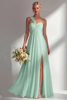 Laden Sie das Bild in den Galerie-Viewer, Zitronensorbet A-Linie Chiffon Wandelbares Langes Brautjungfernkleid mit Schlitz
