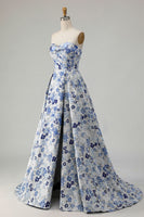 Laden Sie das Bild in den Galerie-Viewer, Blaues Blumen Trägerloses Langes Ballkleid mit Druck und Schlitz