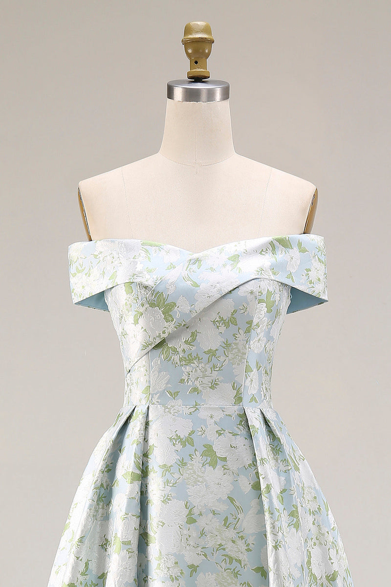 Laden Sie das Bild in den Galerie-Viewer, Schulterfreies Blau-weißes Blumen Bedrucktes Satin Langes Ballkleid mit Schlitz