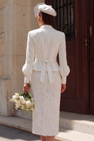Laden Sie das Bild in den Galerie-Viewer, Elfenbein 2-teiliges Midi Standesamtkleid mit gekerbtem Revers und langen Ärmeln