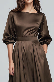 Kaffee Boothals Satin Midi Partykleid