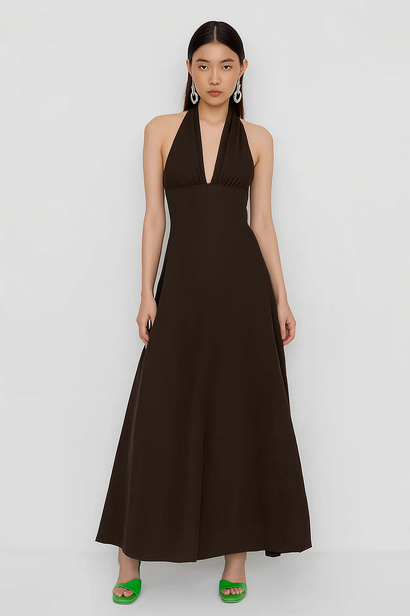 Laden Sie das Bild in den Galerie-Viewer, Kaffee A-Line Satin Neckholder Langes Hochzeitsgastkleid mit offenem Rücken