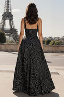Laden Sie das Bild in den Galerie-Viewer, A-Linie Langes Schwarzes Hochzeitsgastkleid mit quadratem Quadrathals und weißen Punkten