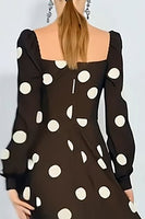 Laden Sie das Bild in den Galerie-Viewer, Braunes und Weißes A-Linie Hochzeitsgastkleid mit langen Ärmeln