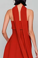 Laden Sie das Bild in den Galerie-Viewer, Rotes Trägerloses Scheide Langes Konvertier Hochzeitsgastkleid mit Girlande