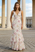 Laden Sie das Bild in den Galerie-Viewer, Rosa Meerjungfrauen Perlen Langes Blumen Hochzeitsgastkleid mit V-Ausschnitt und Rüschen