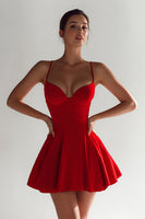 Laden Sie das Bild in den Galerie-Viewer, A Linie Satin Spaghettiträger Kleines Schwarzes Kleid