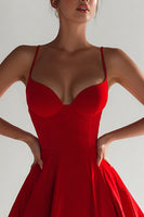 Laden Sie das Bild in den Galerie-Viewer, A Linie Satin Spaghettiträger Kleines Schwarzes Kleid